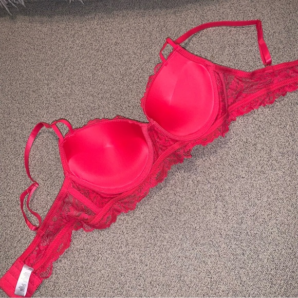 NWOT Marilyn Monroe Lace Push Up Bra - Picture 6 of 9